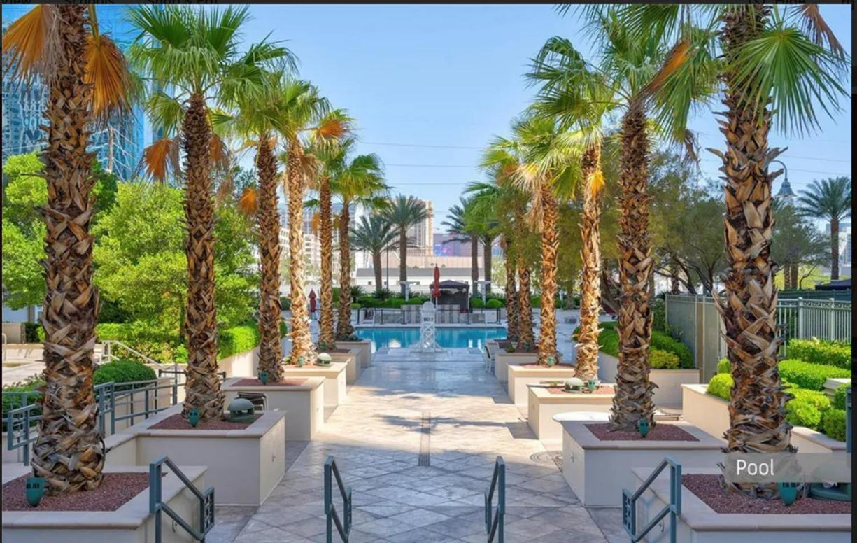 Signature Mgm Suite With Strip And Sphere View Las Vegas Exterior photo