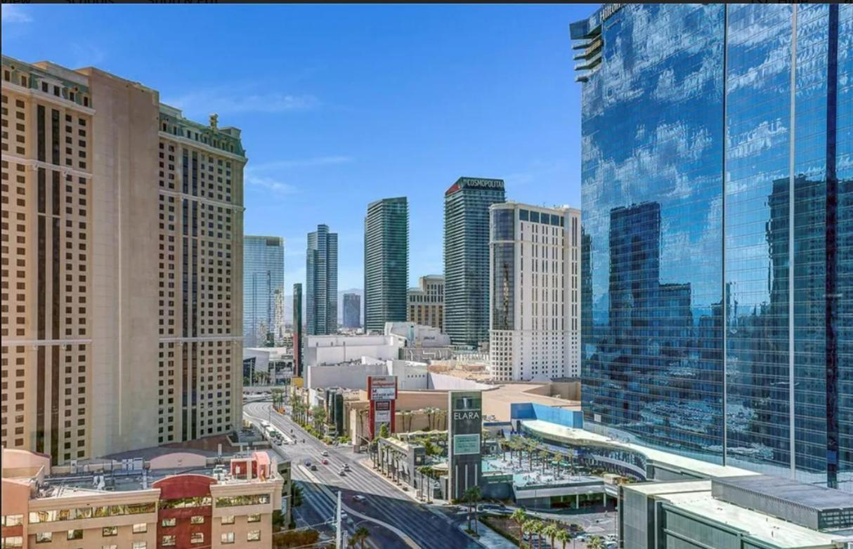 Signature Mgm Suite With Strip And Sphere View Las Vegas Exterior photo
