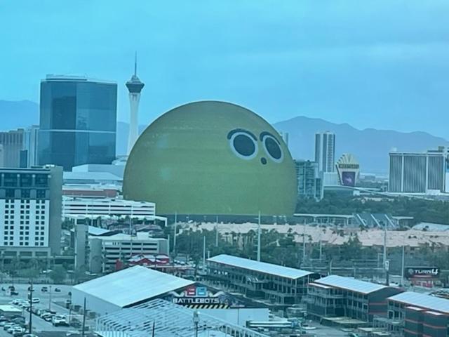 Signature Mgm Suite With Strip And Sphere View Las Vegas Exterior photo