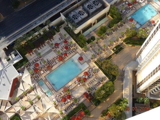 Signature Mgm Suite With Strip And Sphere View Las Vegas Exterior photo